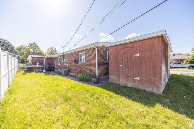148 W WICKER LN, Bountiful, UT 84010