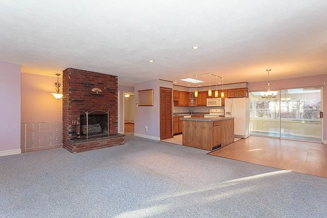 340 Essex St, Saugus, MA 01906