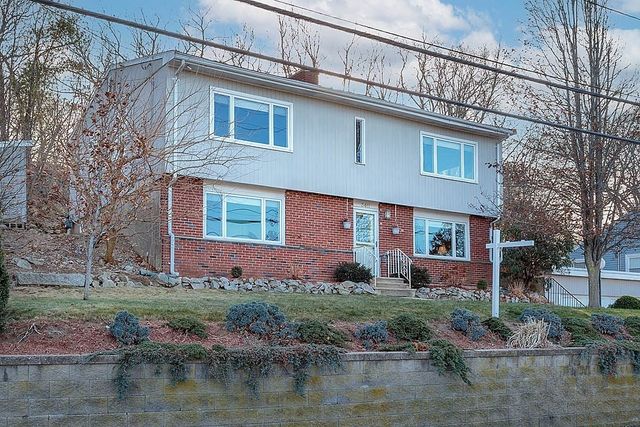 340 Essex St, Saugus, MA 01906
