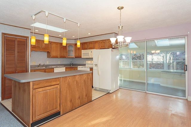 340 Essex St, Saugus, MA 01906