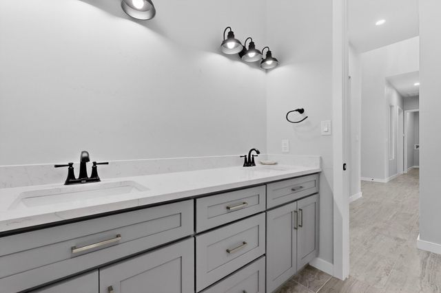 1701 Nancy Lopez Boulevard, Rio Communities, NM 87002