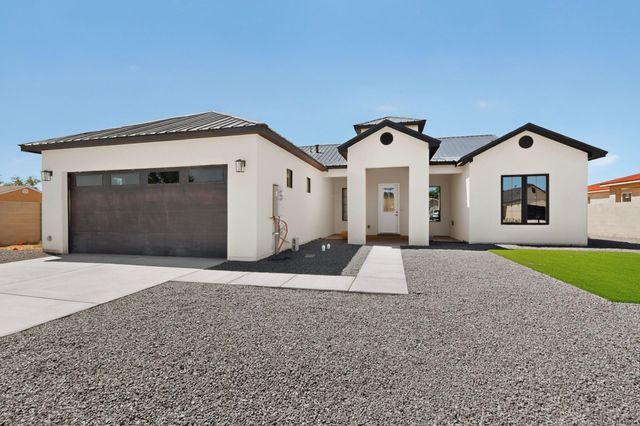 1701 Nancy Lopez Boulevard, Rio Communities, NM 87002