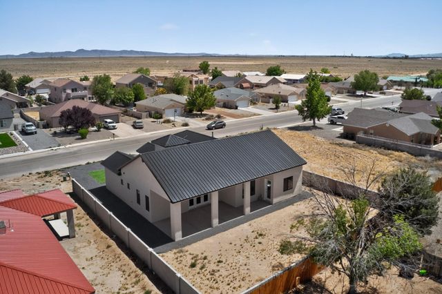 1701 Nancy Lopez Boulevard, Rio Communities, NM 87002