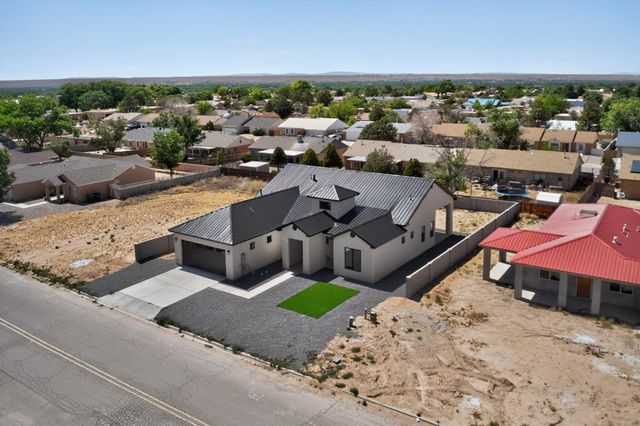 1701 Nancy Lopez Boulevard, Rio Communities, NM 87002
