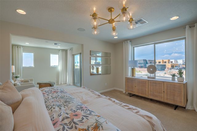 4628 Rail Runner Road, Santa Fe, NM 87507