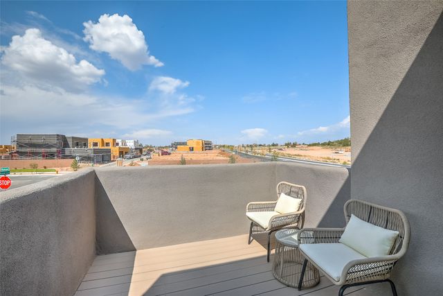 4628 Rail Runner Road, Santa Fe, NM 87507