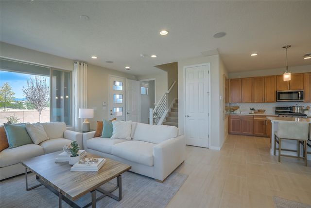 4628 Rail Runner Road, Santa Fe, NM 87507