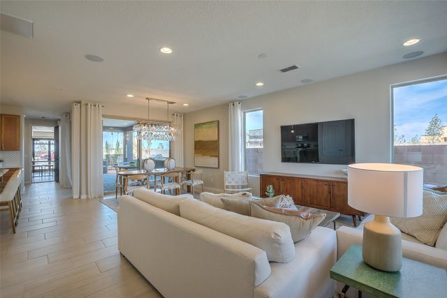 4628 Rail Runner Road, Santa Fe, NM 87507