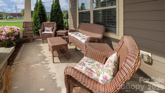 108 Damsire Court, Mooresville, NC 28115