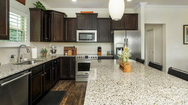 108 Damsire Court, Mooresville, NC 28115