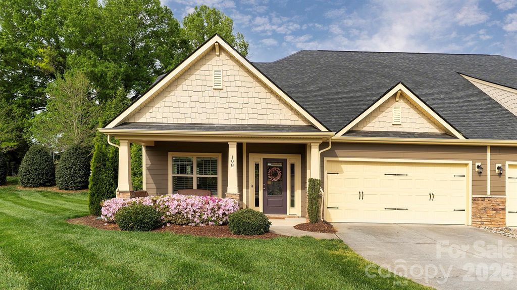 108 Damsire Court, Mooresville, NC 28115