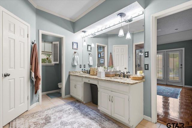 5911 Foxcroft RD, Tyler, TX 75703