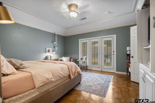 5911 Foxcroft RD, Tyler, TX 75703