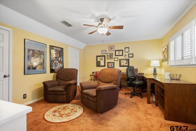 5911 Foxcroft RD, Tyler, TX 75703