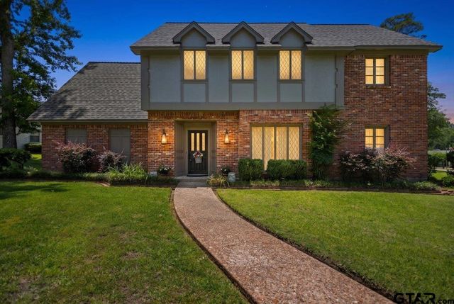 5911 Foxcroft RD, Tyler, TX 75703
