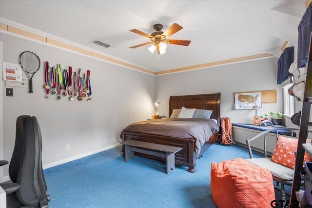 5911 Foxcroft RD, Tyler, TX 75703