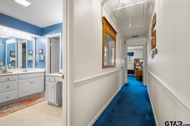 5911 Foxcroft RD, Tyler, TX 75703