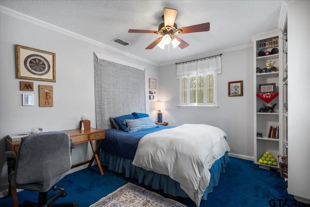 5911 Foxcroft RD, Tyler, TX 75703