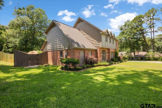 5911 Foxcroft RD, Tyler, TX 75703