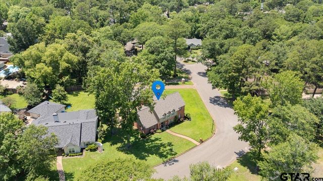5911 Foxcroft RD, Tyler, TX 75703