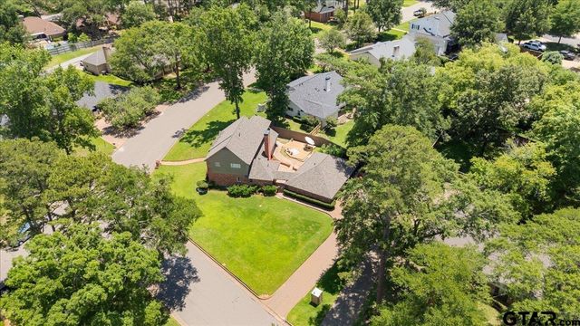 5911 Foxcroft RD, Tyler, TX 75703