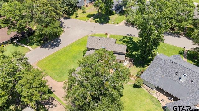 5911 Foxcroft RD, Tyler, TX 75703