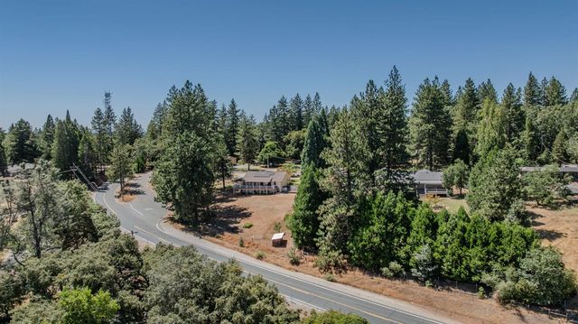 14206 Williams Rd, Pioneer, CA 95666
