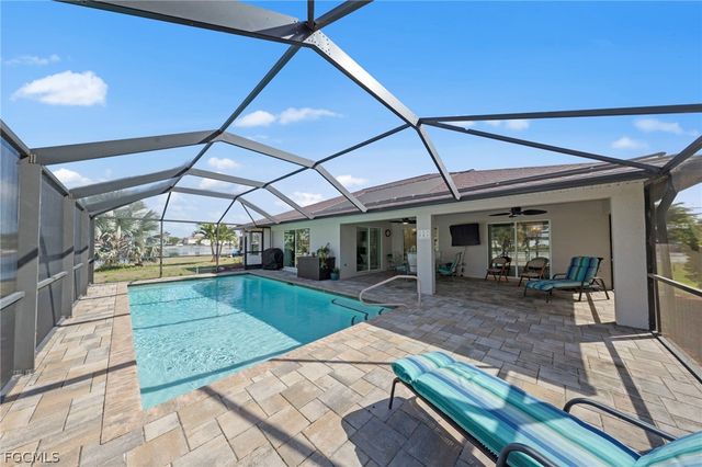 126 SE 15th PL, Cape Coral, FL 33990