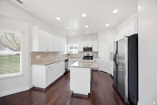 324 N IRONSIDE WAY, Farmington, UT 84025