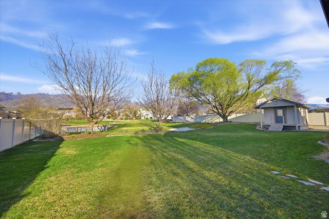 324 N IRONSIDE WAY, Farmington, UT 84025