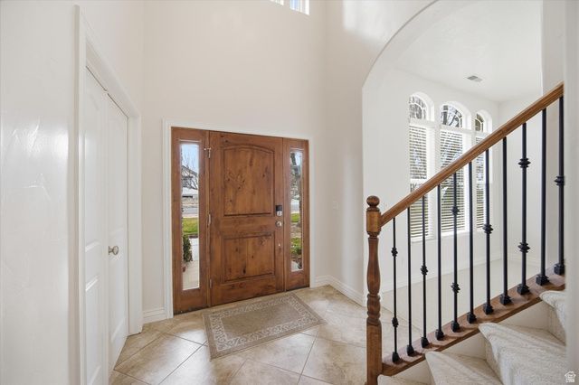 324 N IRONSIDE WAY, Farmington, UT 84025