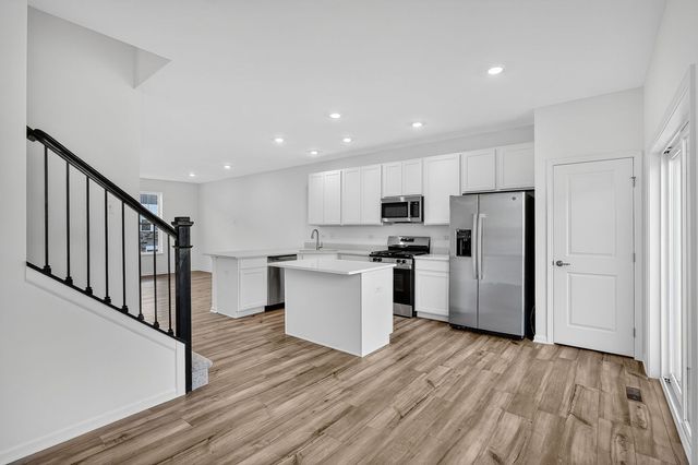 433 Red Oak Circle, Volo, IL 60020