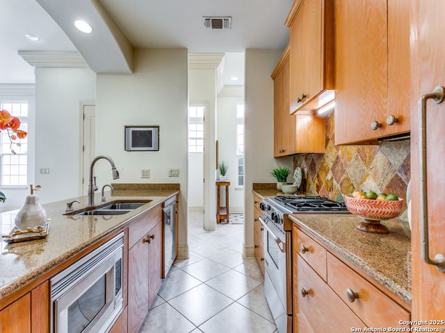 7897 Broadway Unit 1001, San Antonio, TX 78209