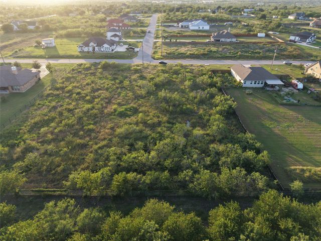 232 E Ridge LN, Kyle, TX 78640