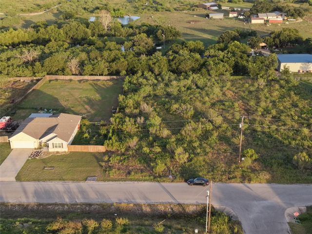 232 E Ridge LN, Kyle, TX 78640
