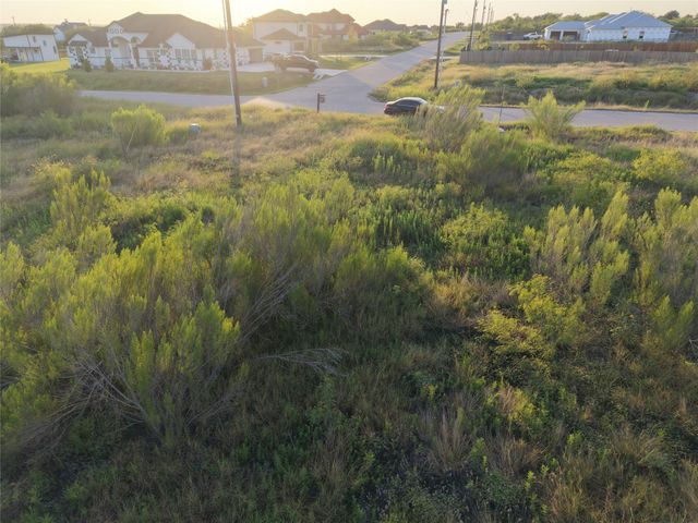 232 E Ridge LN, Kyle, TX 78640