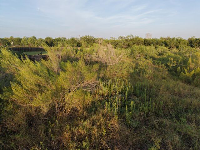232 E Ridge LN, Kyle, TX 78640