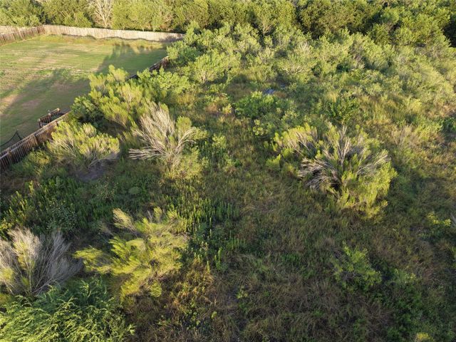 232 E Ridge LN, Kyle, TX 78640