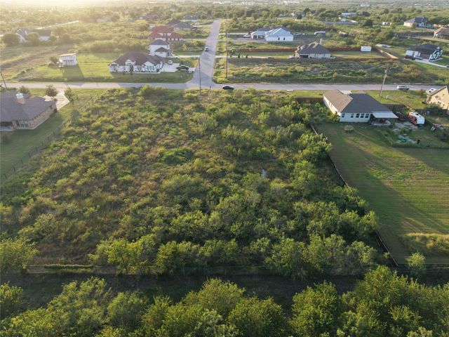 232 E Ridge LN, Kyle, TX 78640