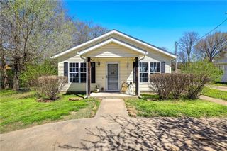 222 E 13th Street, Fayetteville, AR 72701