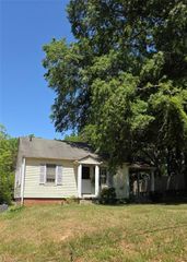 2709 Eastwood Drive, Winston-salem, NC 27107