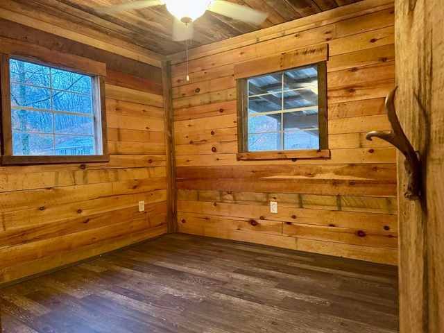 341 BUTTERCUP DR, Mathias, WV 26812
