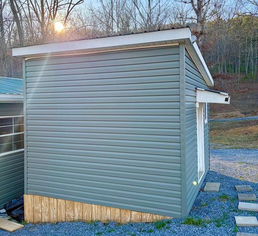341 BUTTERCUP DR, Mathias, WV 26812