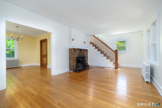 16 Vine Road, Stamford, CT 06905
