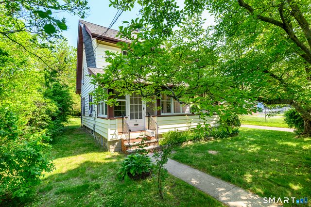 16 Vine Road, Stamford, CT 06905