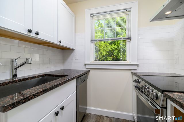 16 Vine Road, Stamford, CT 06905