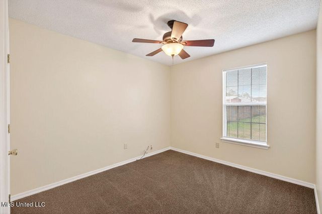 10617 Maple Street, Ocean Springs, MS 39565