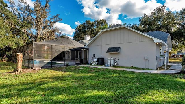 1612 WILLIAMS ROAD, Plant City, FL 33565