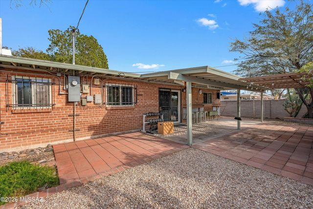 2701 N Arcadia Avenue, Tucson, AZ 85712