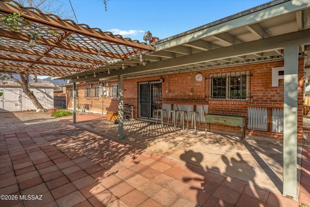 2701 N Arcadia Avenue, Tucson, AZ 85712